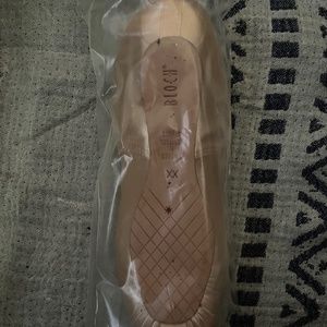 Bloch Heritage Strong size 6 2x New Pointe Shoes